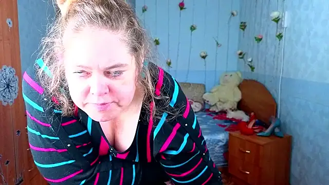 Audrey Aura online show from October 20, 5:08 am