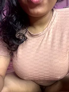 Snapshot of Priyajaanbaby chatting on January 11, 4:06 am Priyajaanbaby online show from January 11, 4:06 am