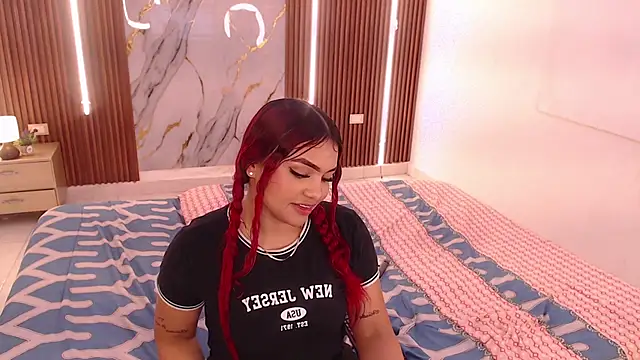 Snapshot of aixa_show chatting on March 8, 2:04 am aixa show online show from March 8, 2:04 am