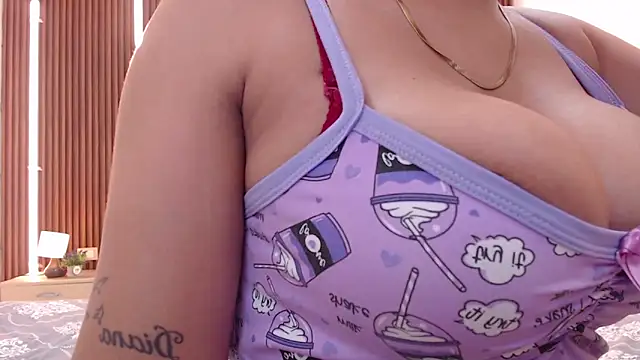 Snapshot of aixa_show chatting on March 18, 12:19 pm aixa show online show from March 18, 12:19 pm