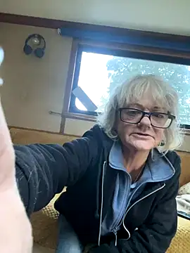 ladyboatlady online show from November 7, 3:34 pm