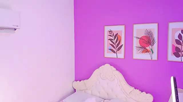 Snapshot of SamantaKane chatting on March 27, 4:07 am SamantaKane online show from March 27, 4:07 am