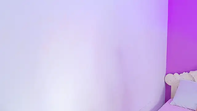 Snapshot of SamantaKane chatting on April 1, 4:02 am SamantaKane online show from April 1, 4:02 am