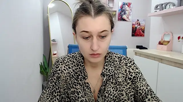 Snapshot of muriel_elvin chatting on October 6, 9:18 am muriel elvin online show from October 6, 9:18 am