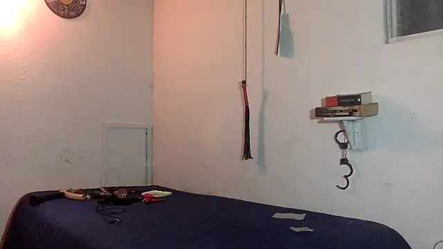 Snapshot of indomitaFox chatting on March 16, 3:45 am indomitaFox online show from March 16, 3:45 am