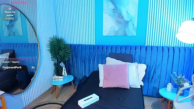 bellarivera  online show from November 3, 6:53 pm