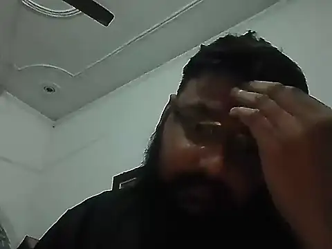 Snapshot of Dollseye chatting on November 30, 9:08 pm Dollseye online show from November 30, 9:08 pm