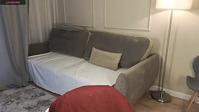 cutienaughtygirl online show from October 18, 8:26 am