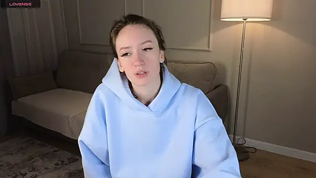 cutienaughtygirl online show from May 10, 12:21 pm
