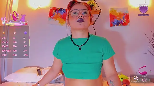 Karlaliones69 online show from September 26, 11:58 am