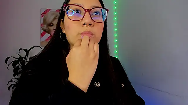 rouse red online show from November 7, 7:14 pm