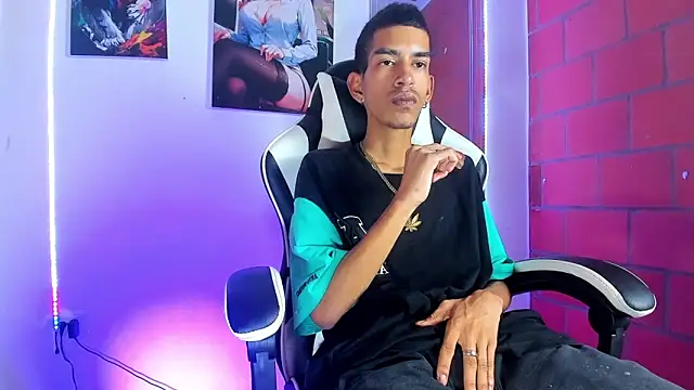 briamhoconor xh online show from March 11, 4:07 am