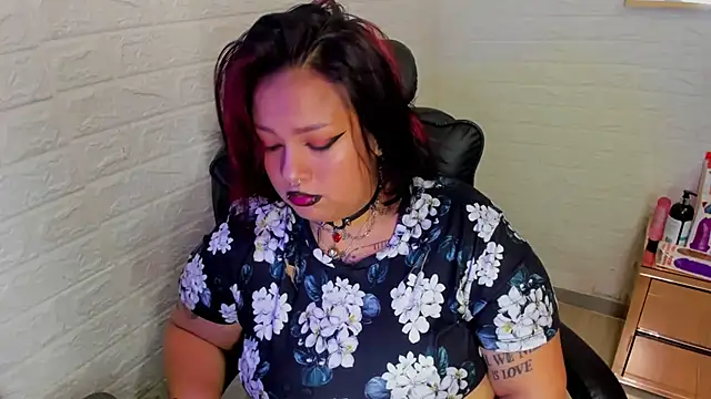 Snapshot of Arthemisa_tay69 chatting on November 26, 3:51 am Arthemisa tay69 online show from November 26, 3:51 am