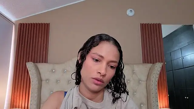 SofiaDelicia online show from November 18, 4:33 pm