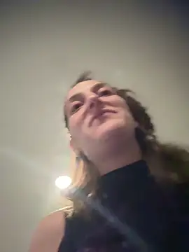 MrsSizzle online show from October 19, 8:15 am