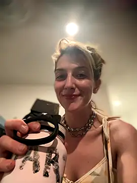 MrsSizzle online show from October 21, 4:02 am