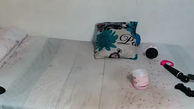 Snapshot of SinfullyForbiddeno7 chatting on October 8, 11:46 pm SinfullyForbiddeno7 online show from October 8, 11:46 pm