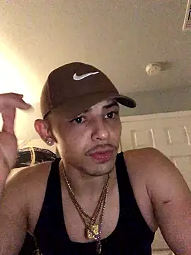 Snapshot of DominikBae10 chatting on January 9, 4:59 am DominikBae10 online show from January 9, 4:59 am