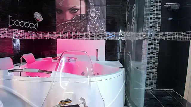 Lucass Blaze online show from September 28, 9:20 pm