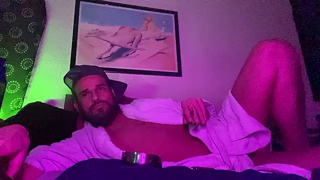 Snapshot of DjDiCKmannOnE chatting on February 4, 3:34 am DjDiCKmannOnE online show from February 4, 3:34 am