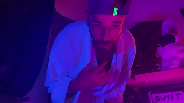 Snapshot of DjDiCKmannOnE chatting on February 28, 10:11 pm DjDiCKmannOnE online show from February 28, 10:11 pm