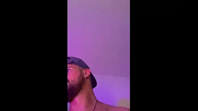 Snapshot of DjDiCKmannOnE chatting on March 5, 2:35 pm DjDiCKmannOnE online show from March 5, 2:35 pm