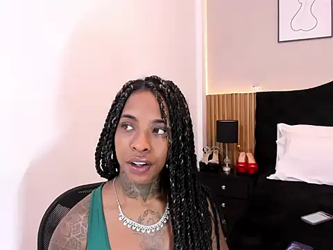 Pauline Fox online show from April 24, 2:14 am