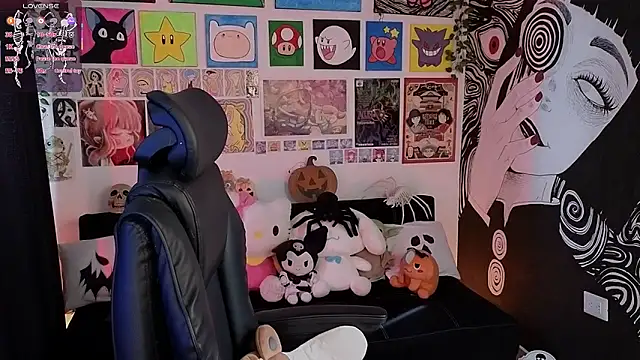 Yuhwan  online show from October 28, 7:38 pm