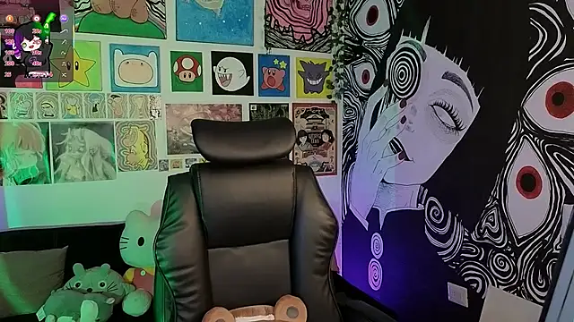 Yuhwan  online show from November 14, 9:57 pm