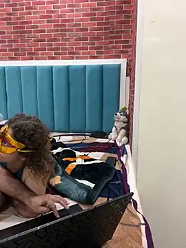 Snapshot of WILDKAT7 chatting on February 21, 10:49 am WILDKAT7 online show from February 21, 10:49 am