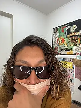 Snapshot of specialz0831 chatting on October 23, 11:53 am specialz0831 online show from October 23, 11:53 am