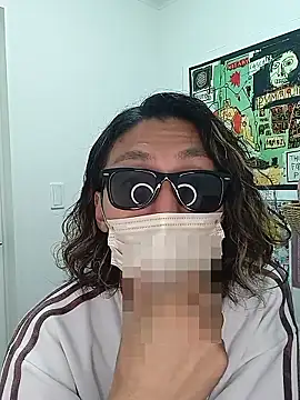 Snapshot of specialz0831 chatting on October 24, 11:17 am specialz0831 online show from October 24, 11:17 am