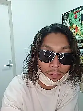 Snapshot of specialz0831 chatting on October 28, 4:49 am specialz0831 online show from October 28, 4:49 am