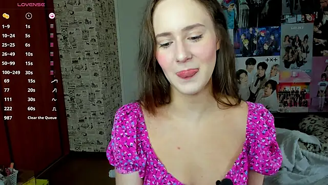 LucyRose3 online show from October 6, 3:20 pm