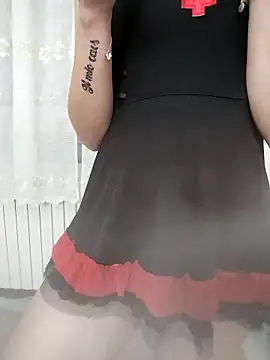 alicepavia22 online show from March 25, 6:03 pm