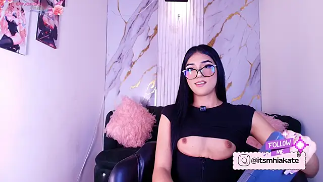 Snapshot of Mhiaa_Sweet chatting on May 29, 12:25 pm Mhiaa Sweet online show from May 29, 12:25 pm
