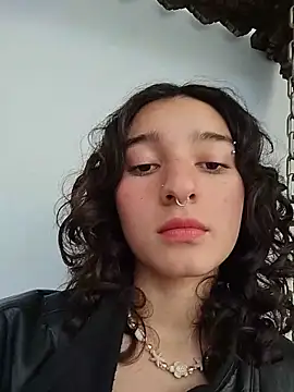 LuaBusch online show from May 15, 1:29 pm