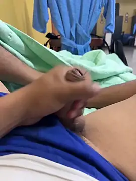 Snapshot of chelovqu chatting on October 12, 12:31 am chelovqu online show from October 12, 12:31 am