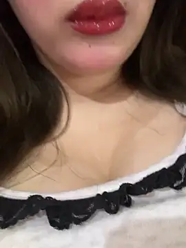 Snapshot of oryanna_sex chatting on May 6, 5:51 pm oryanna sex online show from May 6, 5:51 pm