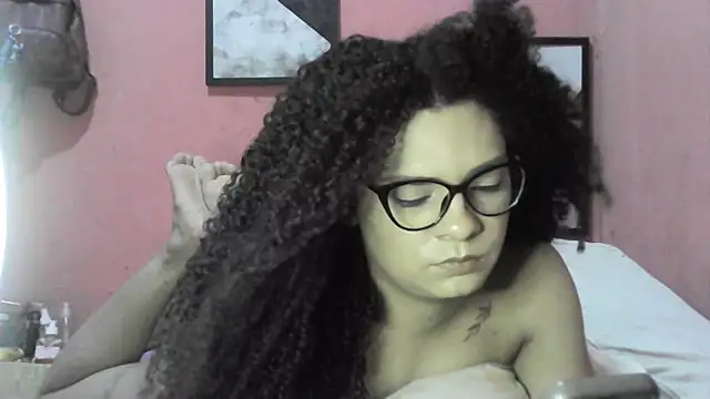 Cachinhospreto online show from April 29, 9:43 pm