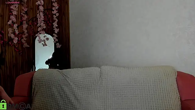 Agnes Wells online show from February 27, 9:20 am