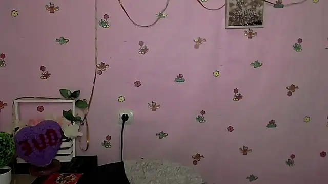 FeelMe   online show from February 10, 8:35 pm