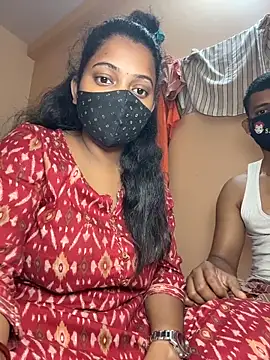 Snapshot of YOURMISTHI chatting on November 5, 1:11 pm YOURMISTHI online show from November 5, 1:11 pm