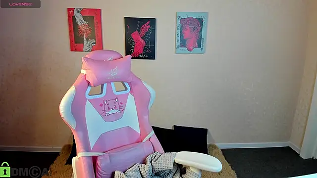 Snapshot of Casey_Sweeet chatting on October 11, 12:54 am Casey Sweeet online show from October 11, 12:54 am