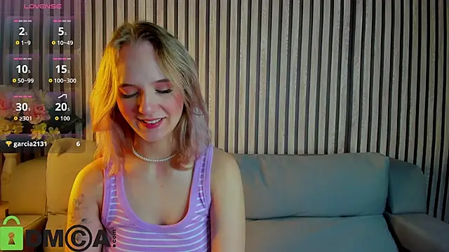 Snapshot of Casey_Sweeet chatting on October 13, 10:15 am Casey Sweeet online show from October 13, 10:15 am