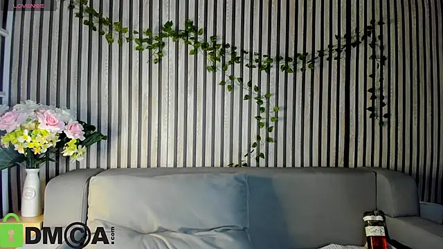 Snapshot of Casey_Sweeet chatting on November 10, 5:23 pm Casey Sweeet online show from November 10, 5:23 pm