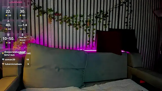 Snapshot of Casey_Sweeet chatting on February 3, 6:22 am Casey Sweeet online show from February 3, 6:22 am