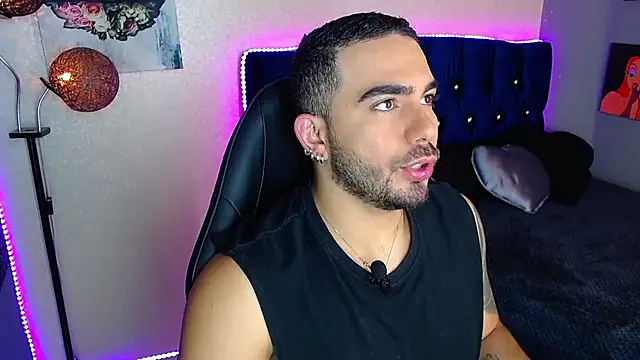adamhairy online show from May 13, 7:55 pm