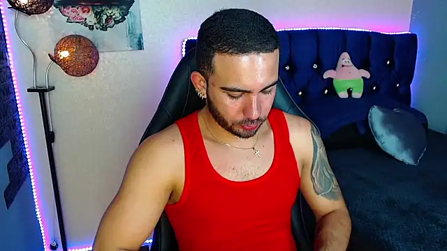 adamhairy online show from May 16, 8:07 pm