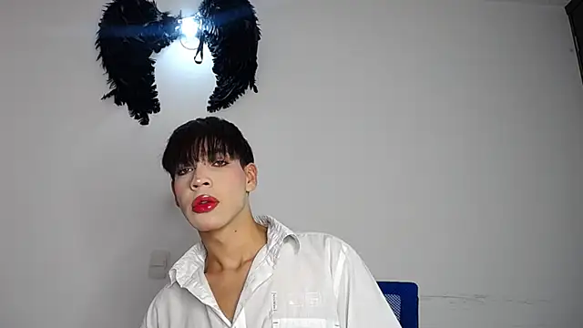 Snapshot of lucky_stricke chatting on October 23, 8:29 pm lucky stricke online show from October 23, 8:29 pm